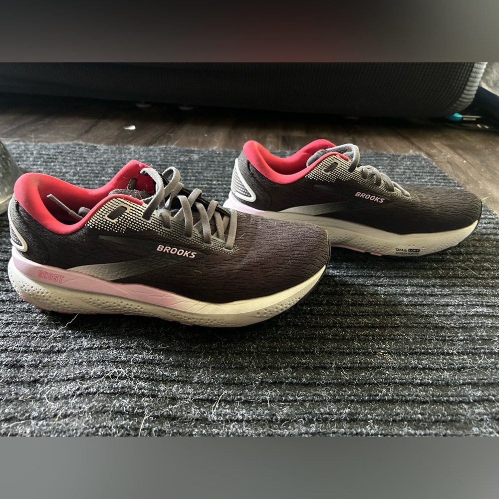 Women’s Brooks Ghost 16 Running Shoe